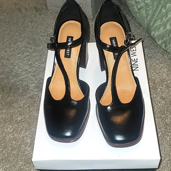 Nine West Janky T Strap Heels - Picture 2 of 3